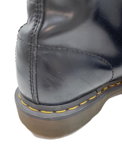 Dr.Martens（ドクターマーチン）Dr.Martens (ドクターマーチン) 16ホールブーツ ブラック×レッド サイズ:不明の古着・服飾アイテム