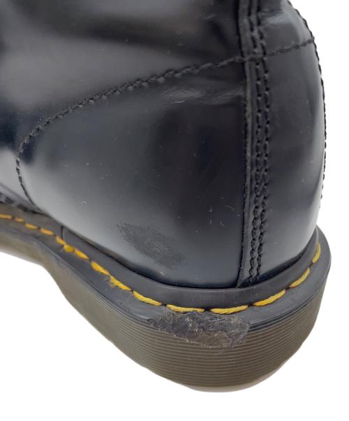 Dr.Martens（ドクターマーチン）Dr.Martens (ドクターマーチン) 16ホールブーツ ブラック×レッド サイズ:不明の古着・服飾アイテム