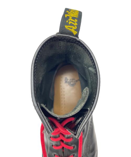 Dr.Martens（ドクターマーチン）Dr.Martens (ドクターマーチン) 16ホールブーツ ブラック×レッド サイズ:不明の古着・服飾アイテム