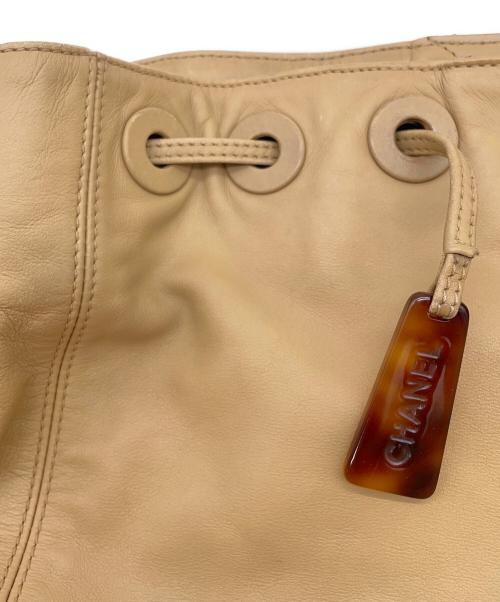 CHANEL（シャネル）CHANEL (シャネル) 巾着 ベージュの古着・服飾アイテム