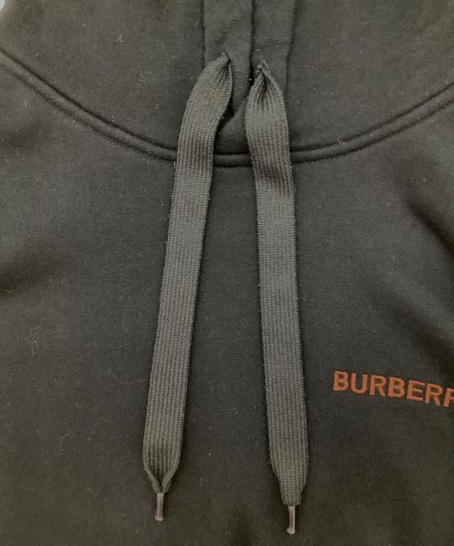 BURBERRY（バーバリー）BURBERRY (バーバリー) プルオーバーパーカー ブラック サイズ:Mの古着・服飾アイテム
