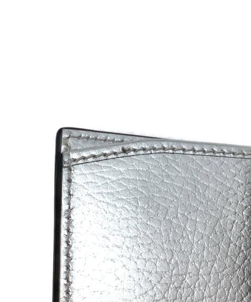 GUCCI（グッチ）GUCCI (グッチ) GGマーモント 　2つ折り財布 ベージュ×シルバーの古着・服飾アイテム