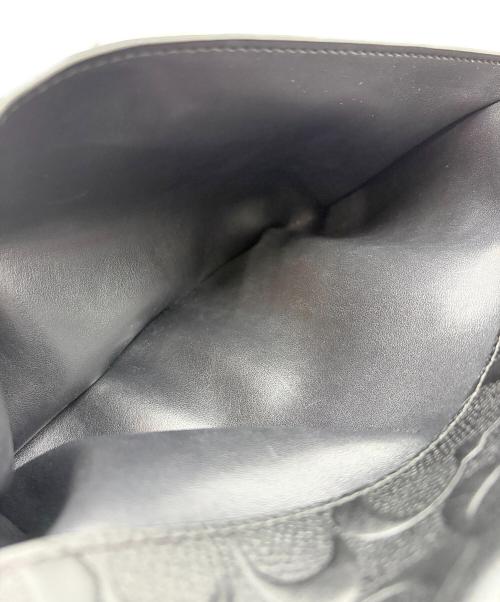 COACH（コーチ）COACH (コーチ) クラッチバッグ シグネチャー ブラックの古着・服飾アイテム