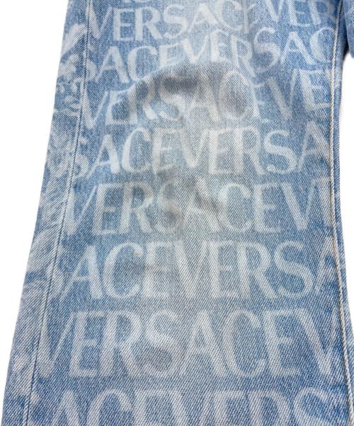 VERSACE（ヴェルサーチェ）VERSACE (ヴェルサーチェ) デニムパンツ ブルー サイズ:32の古着・服飾アイテム