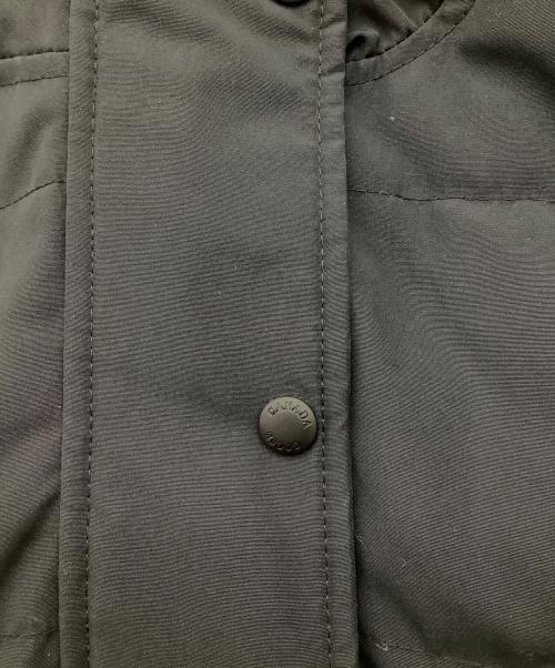 CANADA GOOSE（カナダグース）CANADA GOOSE (カナダグース) ダウンコート ネイビー サイズ:Sの古着・服飾アイテム