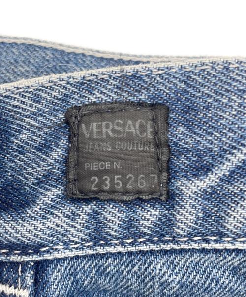 VERSACE JEANS COUTURE（ヴェルサーチ ジーンズクチュール）VERSACE JEANS COUTURE (ヴェルサーチ ジーンズクチュール) デニムパンツ ブルー サイズ:36の古着・服飾アイテム