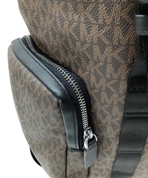 MICHAEL KORS（マイケルコース）MICHAEL KORS (マイケルコース) バックパック ブラウン×ブラックの古着・服飾アイテム