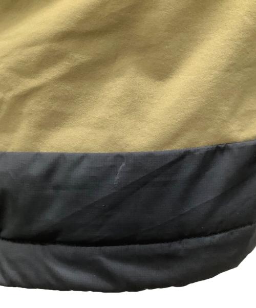 FIRST DOWN（ファーストダウン）FIRST DOWN (ファーストダウン) ダウンジャケット ベージュ×ブラック サイズ:Sの古着・服飾アイテム