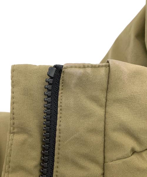 FIRST DOWN（ファーストダウン）FIRST DOWN (ファーストダウン) ダウンジャケット ベージュ×ブラック サイズ:Sの古着・服飾アイテム