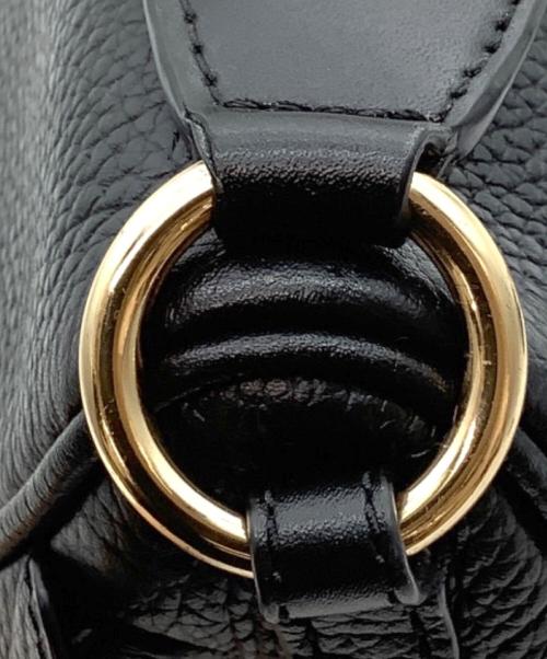 MICHAEL KORS（マイケルコース）MICHAEL KORS (マイケルコース) スレイター エクストラスモール メッセンジャー ブラックの古着・服飾アイテム