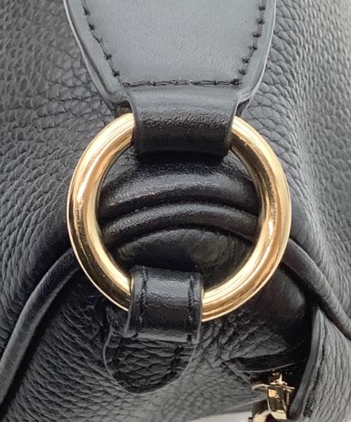 MICHAEL KORS（マイケルコース）MICHAEL KORS (マイケルコース) スレイター エクストラスモール メッセンジャー ブラックの古着・服飾アイテム