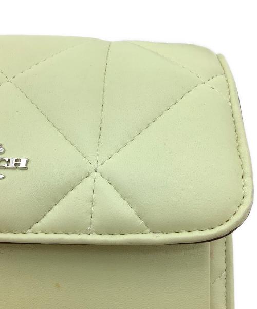 COACH（コーチ）COACH (コーチ) ミニウォレット オン ア チェーン パフィー ダイヤモンド キルティング グリーンの古着・服飾アイテム