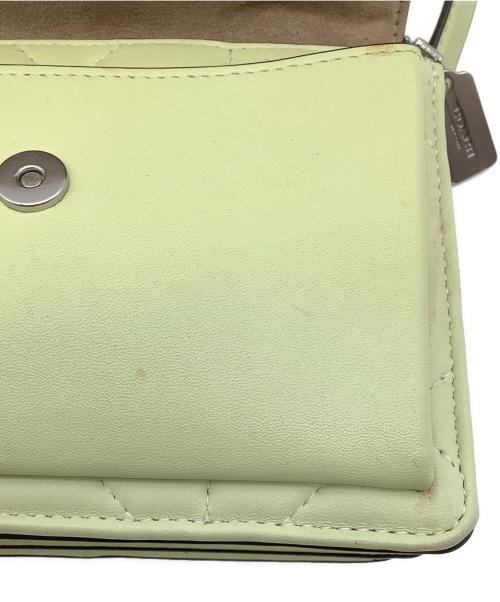 COACH（コーチ）COACH (コーチ) ミニウォレット オン ア チェーン パフィー ダイヤモンド キルティング グリーンの古着・服飾アイテム