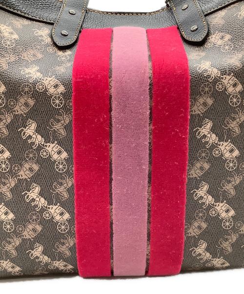 COACH（コーチ）COACH (コーチ) フィールド トート ホース アンド キャリッジ プリント アンド ヴァーシティストライプ ブラウン×レッドの古着・服飾アイテム