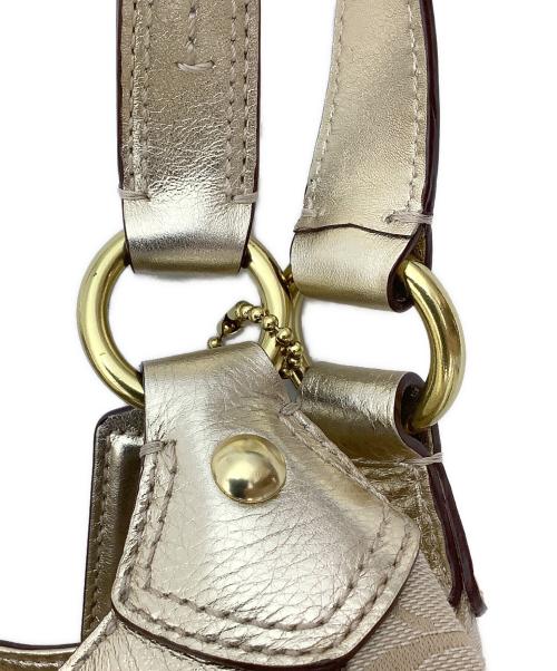 COACH（コーチ）COACH (コーチ) ソーホー シグネチャー ラージ ホーボー ベージュの古着・服飾アイテム