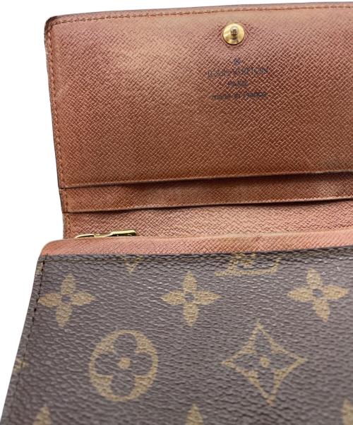 LOUIS VUITTON（ルイ ヴィトン）LOUIS VUITTON (ルイ ヴィトン) モノグラム　ポルトモネ・ビエ・トレゾール　2つ折り財布の古着・服飾アイテム