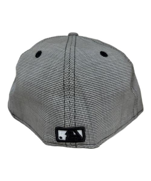 New Era（ニューエラ）New Era (ニューエラ) Ermenegildo Zegna (エルメネジルド・ゼニア) 59FIFTY NEW YORK YANKEES グレー サイズ:SIZE 7 1/8(56.8cm)の古着・服飾アイテム