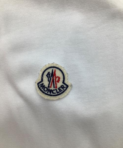 MONCLER（モンクレール）MONCLER (モンクレール) マーク型ロゴ クルーネック 長袖 Tシャツ ホワイト サイズ:表記なしの古着・服飾アイテム