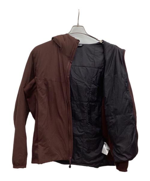 ARC'TERYX（アークテリクス）ARC'TERYX (アークテリクス) フーデッドジャケット ブラウン サイズ:Lの古着・服飾アイテム
