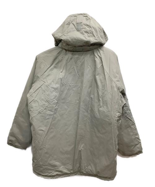 US ARMY（ユーエスアーミー）US ARMY (ユーエスアーミー) GEN3 LEVEL7 JACKET　ダウンジャケット ベージュ サイズ:Lの古着・服飾アイテム