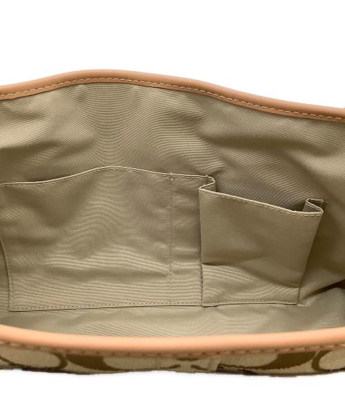 COACH（コーチ）COACH (コーチ) ハンプトンズ シグネチャー サッチェル　ハンドバッグ ベージュの古着・服飾アイテム