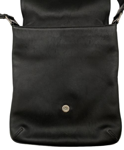 MCM（エムシーエム）MCM (エムシーエム) メッセンジャーバッグ ブラックの古着・服飾アイテム