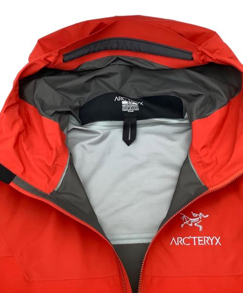 ARC'TERYX（アークテリクス）ARC'TERYX (アークテリクス) BETA SL HYBRID JACKET レッド サイズ:Sの古着・服飾アイテム