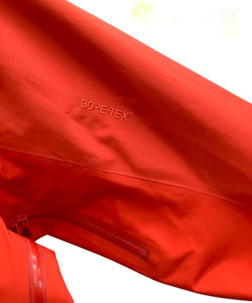 ARC'TERYX（アークテリクス）ARC'TERYX (アークテリクス) BETA SL HYBRID JACKET レッド サイズ:Sの古着・服飾アイテム