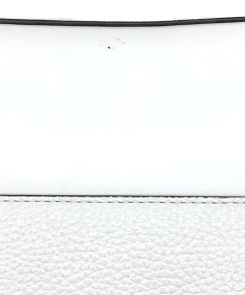 MICHAEL KORS（マイケルコース）MICHAEL KORS (マイケルコース) COOPER　ショルダーバッグ ホワイトの古着・服飾アイテム