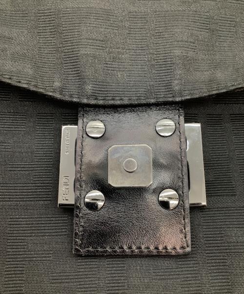 FENDI（フェンディ）FENDI (フェンディ) ズッカ　マンマバケット ブラックの古着・服飾アイテム