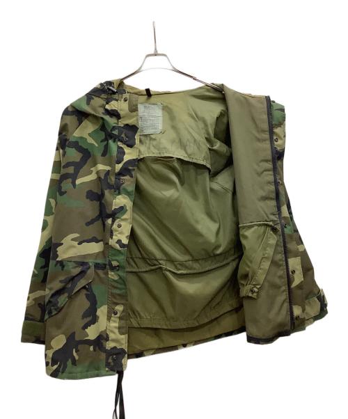 ECWCS（エクワックス）ECWCS (エクワックス) ミリタリージャケット グリーン サイズ:Mの古着・服飾アイテム