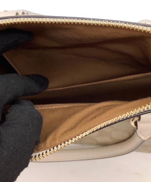 COACH（コーチ）COACH (コーチ)  ローアン サッチェル（Signature Rowan Satchel）　2WAYバッグ ベージュ×ホワイトの古着・服飾アイテム