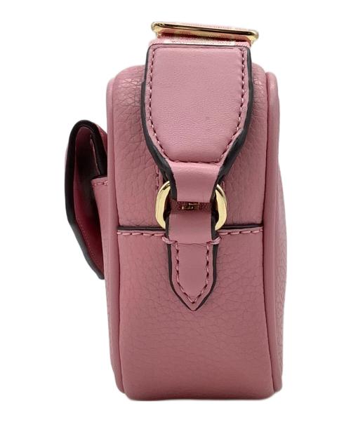 MICHAEL KORS（マイケルコース）MICHAEL KORS (マイケルコース) メイジー レザー スモール 2IN1 カメラ クロスボディ ピンクの古着・服飾アイテム