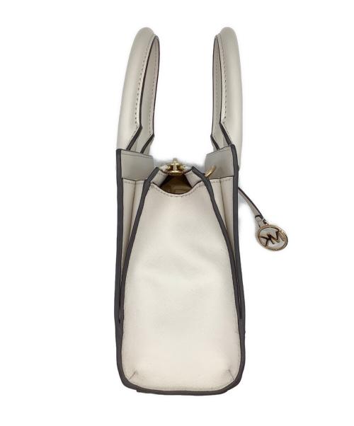 MICHAEL KORS（マイケルコース）MICHAEL KORS (マイケルコース) センタージップサッシェル ベージュの古着・服飾アイテム