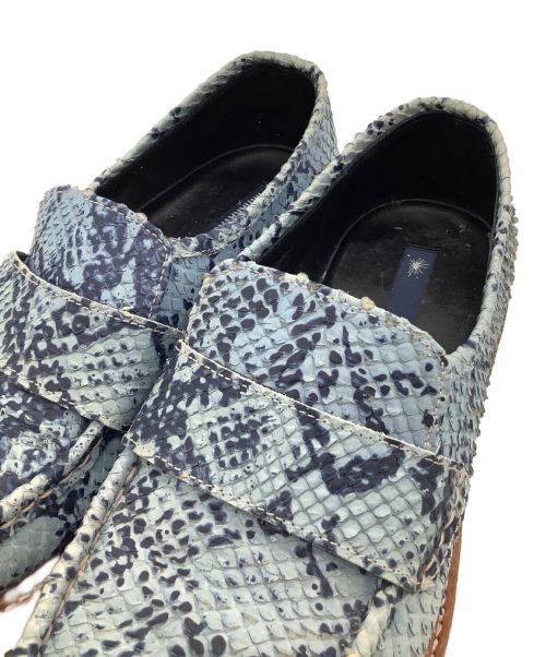 MIHARA YASUHIRO（ミハラヤスヒロ）MIHARA YASUHIRO (ミハラヤスヒロ) パイソンローファー スカイブルー サイズ:25の古着・服飾アイテム