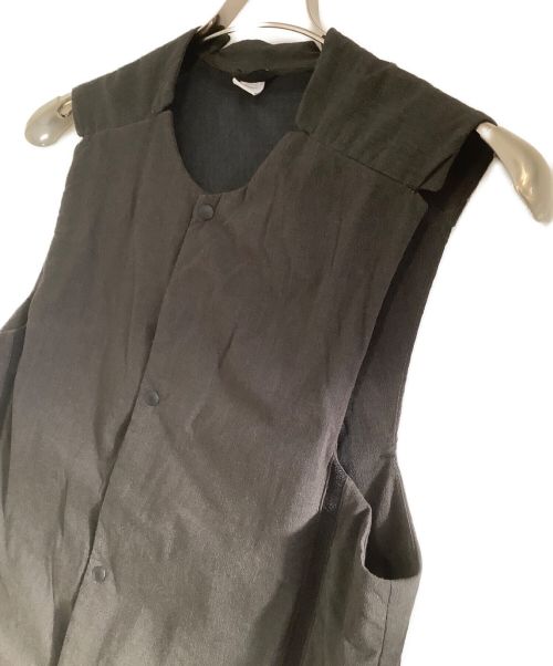 alk phenix（アルクフェニックス）alk phenix (アルクフェニックス) スナップボタンノーカラーベスト グレー サイズ:Lの古着・服飾アイテム