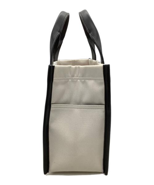 J&M DAVIDSON（ジェイ＆エム デヴィッドソン）J&M DAVIDSON (ジェイ＆エム デヴィッドソン) バブーシュカバッグ アイボリー×ブラック サイズ:表記なしの古着・服飾アイテム