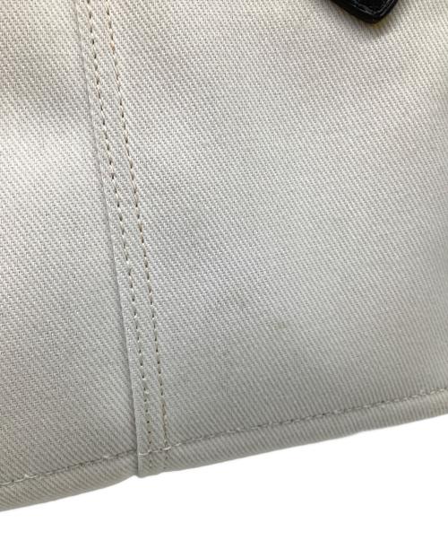 J&M DAVIDSON（ジェイ＆エム デヴィッドソン）J&M DAVIDSON (ジェイ＆エム デヴィッドソン) バブーシュカバッグ アイボリー×ブラック サイズ:表記なしの古着・服飾アイテム