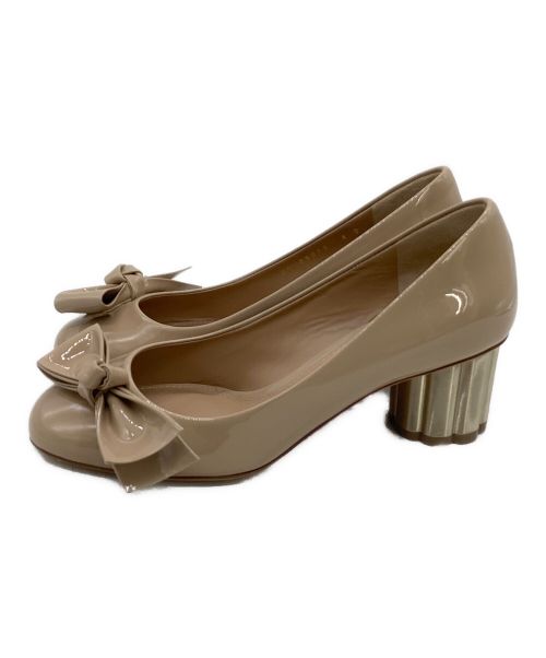 Salvatore Ferragamo（サルヴァトーレ フェラガモ）Salvatore Ferragamo (サルヴァトーレ フェラガモ) ヒールパンプス ベージュ サイズ:4D 未使用品の古着・服飾アイテム