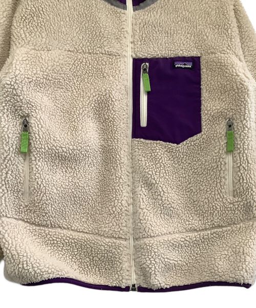 Patagonia（パタゴニア）Patagonia (パタゴニア) レトロXジャケット　Retro-X Fleece Jacket アイボリー×パープル サイズ:XLの古着・服飾アイテム
