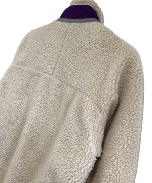 Patagonia（パタゴニア）Patagonia (パタゴニア) レトロXジャケット　Retro-X Fleece Jacket アイボリー×パープル サイズ:XLの古着・服飾アイテム
