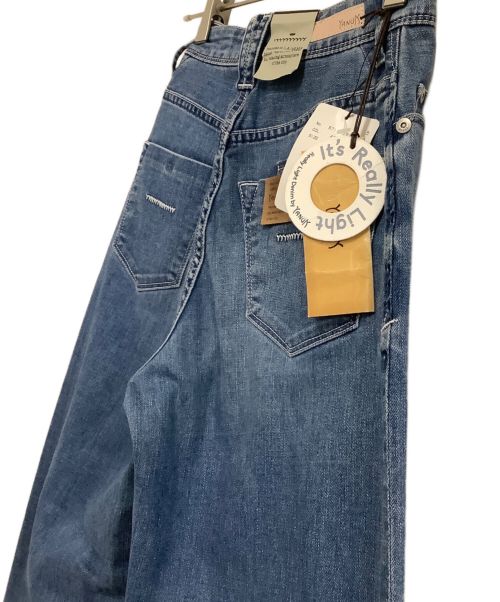 YANUK（ヤヌーク）YANUK (ヤヌーク) ワイドストレートデニムパンツ ブルー サイズ:21 未使用品の古着・服飾アイテム