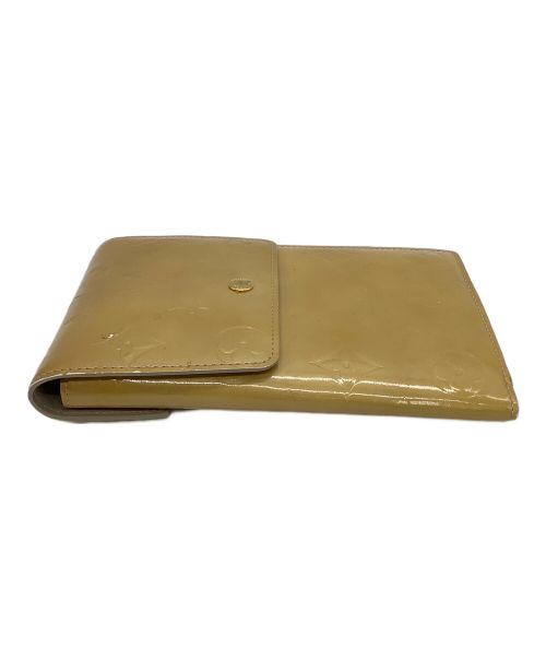 LOUIS VUITTON（ルイ ヴィトン）LOUIS VUITTON (ルイ ヴィトン) ポシェット　ヴェルニ　ウォーカー ルージュの古着・服飾アイテム