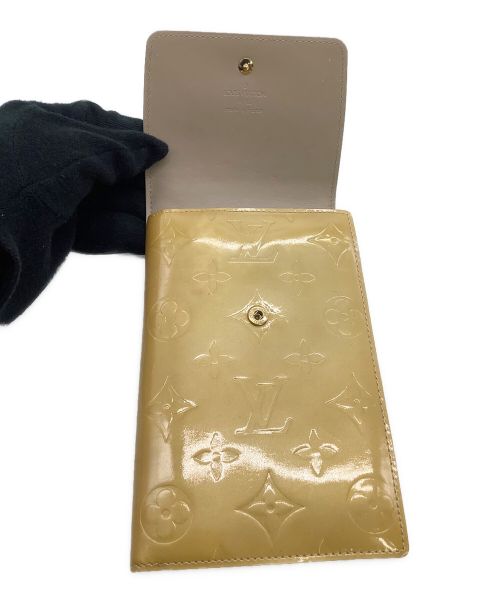 LOUIS VUITTON（ルイ ヴィトン）LOUIS VUITTON (ルイ ヴィトン) ポシェット　ヴェルニ　ウォーカー ルージュの古着・服飾アイテム