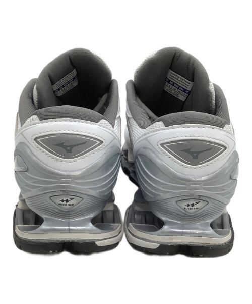 MIZUNO（ミズノ）MIZUNO (ミズノ) スニーカー ウェーブライダーβ ホワイト サイズ:27の古着・服飾アイテム