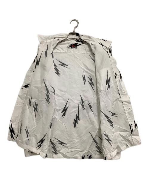 MASSES（マシス）MASSES (マシス) シャツ LIGHATNING SHIRTS ホワイト×ブラック サイズ:Mの古着・服飾アイテム