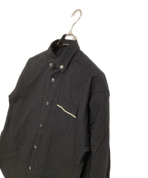 HOUGA（ホウガ）HOUGA (ホウガ) フリルシャツ 	ピンストライプフリルパーツシャツ ブラック サイズ:表記なしの古着・服飾アイテム