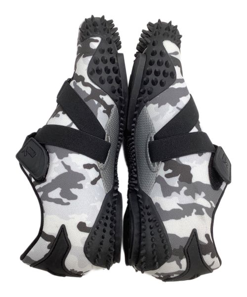 PUMA（プーマ）PUMA (プーマ) ローカットスニーカー MOSTRO CAMO/モストロ カモ BLACK-CAST IRON ブラック サイズ:24の古着・服飾アイテム