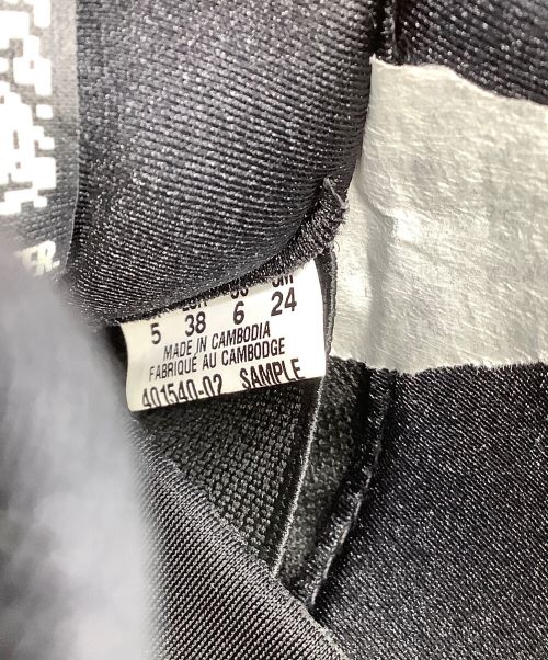 PUMA（プーマ）PUMA (プーマ) ローカットスニーカー MOSTRO CAMO/モストロ カモ BLACK-CAST IRON ブラック サイズ:24の古着・服飾アイテム