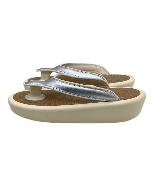 JOJO（ジョジョ）JOJO (ジョジョ) 厚底サンダル アイボリー サイズ:表記なしの古着・服飾アイテム